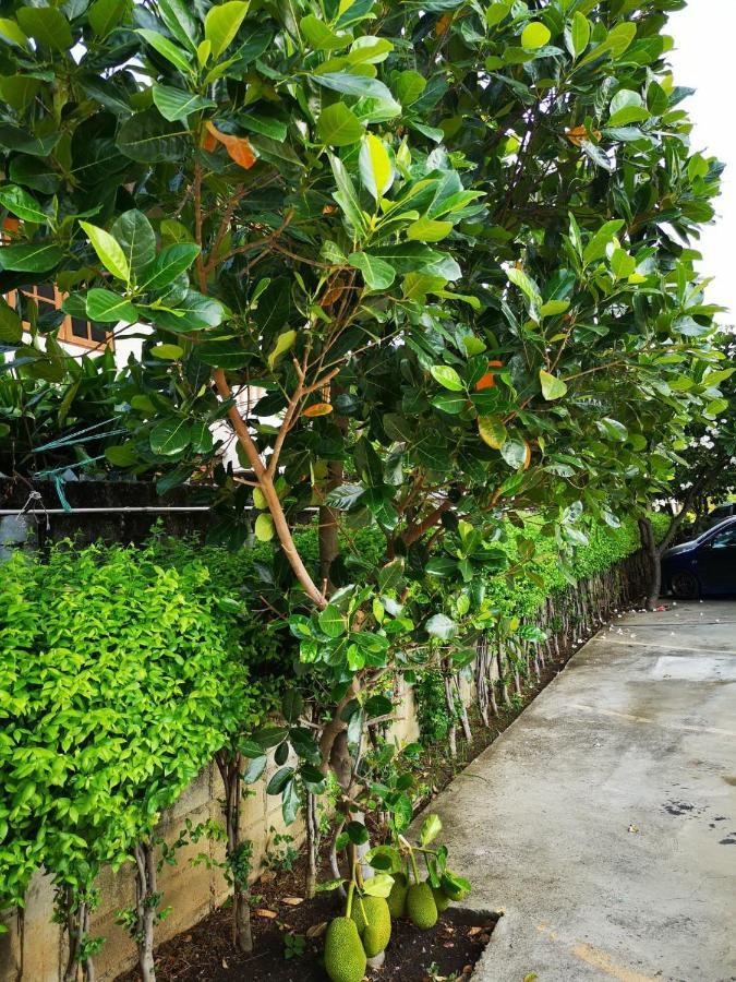 Hotel Sab Suwarn Mansion Suphanburi Exterior foto